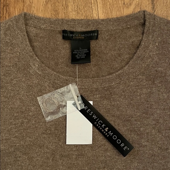 NWT 100% Cashmere Preswick & Moore Sweater - Picture 2 of 7